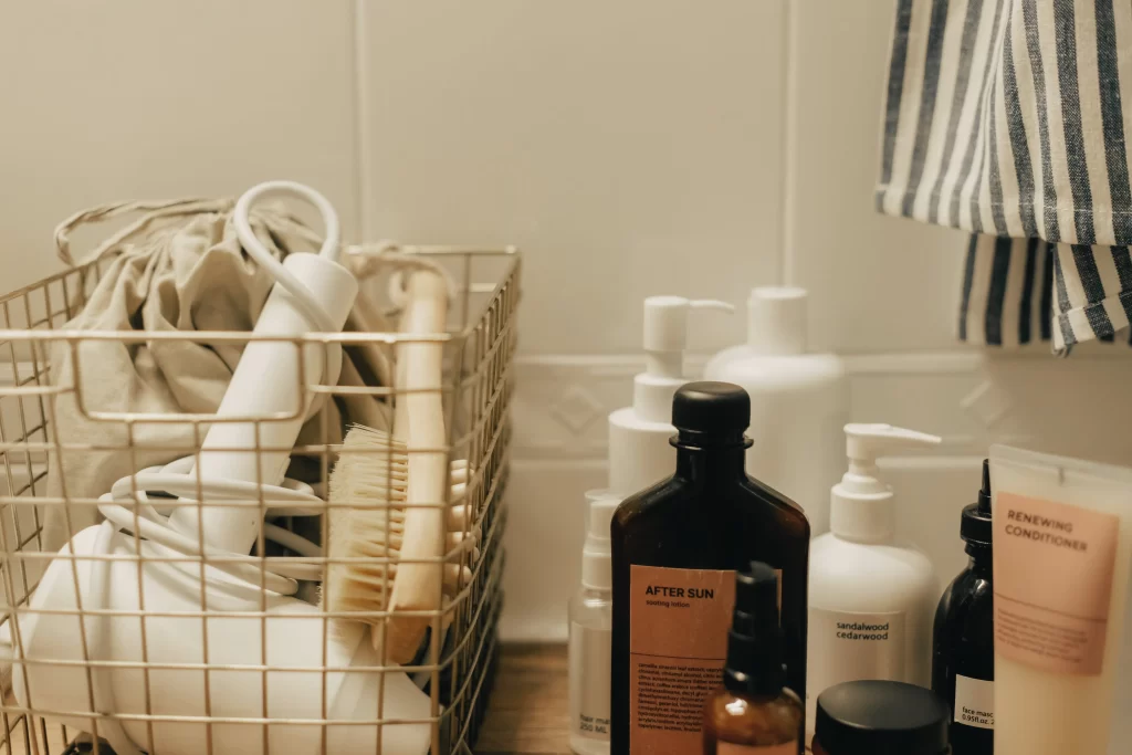 11 Cruelty Free Body Washes Actually Worth Trying 2 Cruelty free body wash bottles for sensitive skin on a bathroom shelf